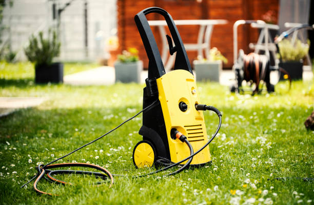 Best Pool Deck Cleaning  in Haines City, FL